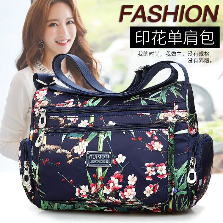 New Fashionable Printed Women's Shoulder Bag HOTan and NEWn Fashion Crossbody Bag Multi-Layer Mummy Bag Washed Nylon Cloth Bag Wholesale
